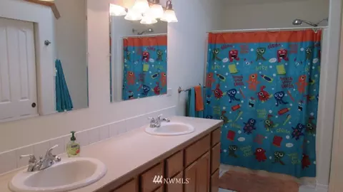 318 Dungeness Mdws, Sequim, WA 98382 photo 11