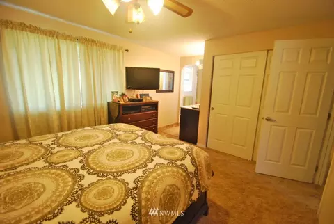 204 186th St E, Spanaway, WA 98387 photo 9