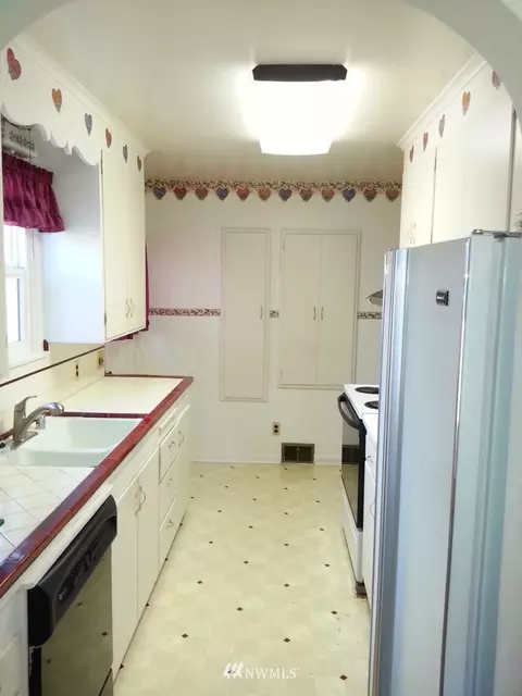 5115 Rucker Ave, Everett, WA 98203 photo 4