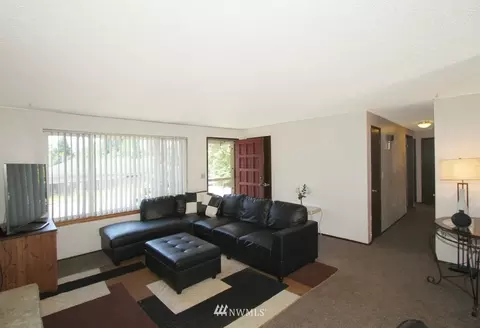 9205 3rd Pl SE, Everett, WA 98208 photo 4