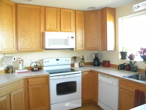 11 Opal Ln, Sequim, WA 98382 photo 2