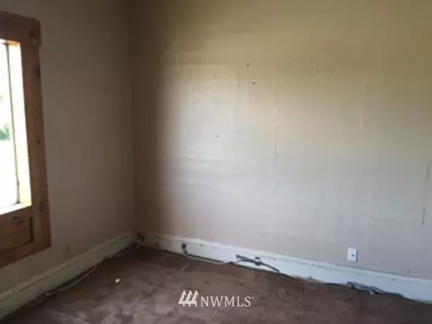 2328 Walnut St, Everett, WA 98201 photo 3
