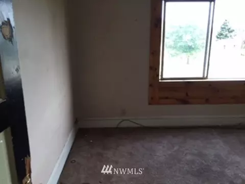 2328 Walnut St, Everett, WA 98201 photo 4
