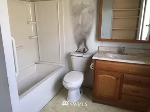 2328 Walnut St, Everett, WA 98201 photo 6
