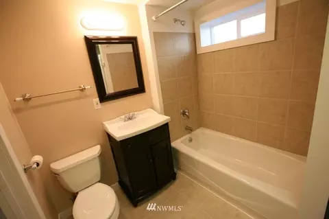 703 N 77th St, Seattle, WA 98103 photo 24