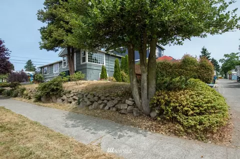 703 N 77th St, Seattle, WA 98103 photo 4