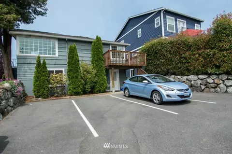703 N 77th St, Seattle, WA 98103 photo 9
