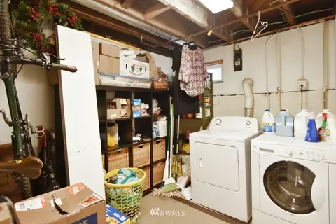 703 N 77th St, Seattle, WA 98103 photo 23