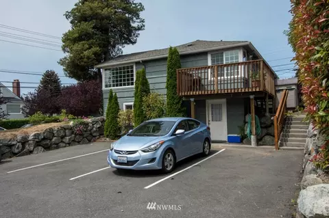 703 N 77th St, Seattle, WA 98103 photo 10