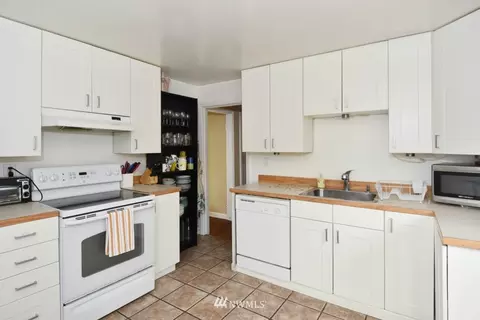 703 N 77th St, Seattle, WA 98103 photo 16