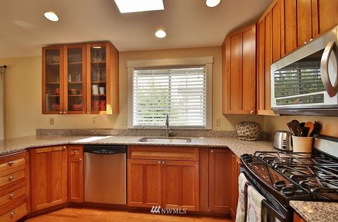 654 3rd St, Langley, WA 98260 photo 12