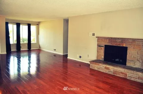 1957 Harding St, Enumclaw, WA 98022 photo 4