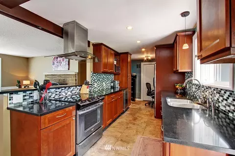 10038 NE 201st St, Bothell, WA 98011 photo 3