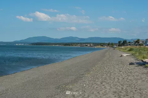 611 Three Crabs Rd, Sequim, WA 98382 photo 2
