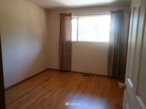 8626 Valhalla Dr, Everett, WA 98208 photo 11