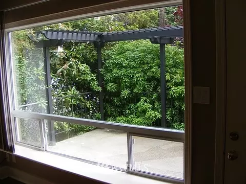 414 48th St, Seattle, WA 98103 photo 5