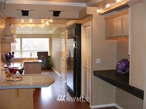 414 48th St, Seattle, WA 98103 photo 11