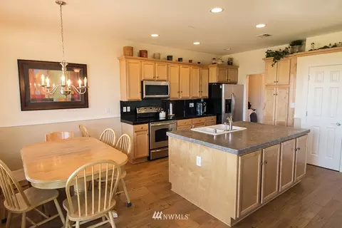 170 Elk Loop, Sequim, WA 98382 photo 7