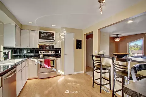 20010 12th Dr SE, Bothell, WA 98012 photo 5