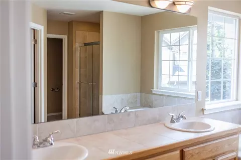 2770 Perry Ct, Enumclaw, WA 98022 photo 11