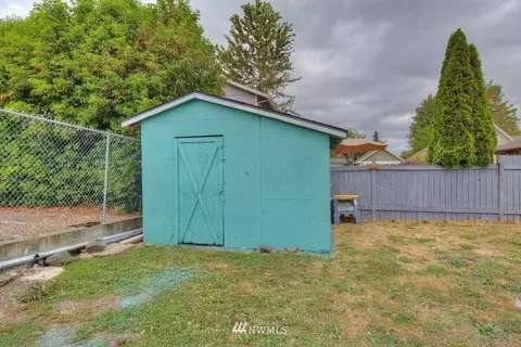 2227 Griffin Ave, Enumclaw, WA 98022 photo 4