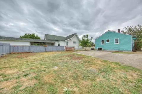 2227 Griffin Ave, Enumclaw, WA 98022 photo 3