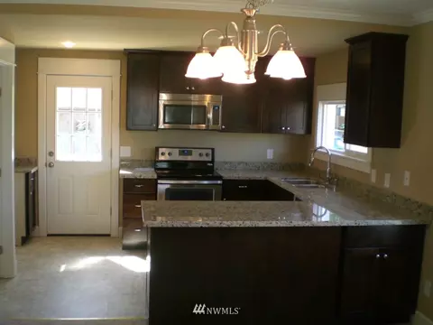 311 4th St, Sultan, WA 98294 photo 5
