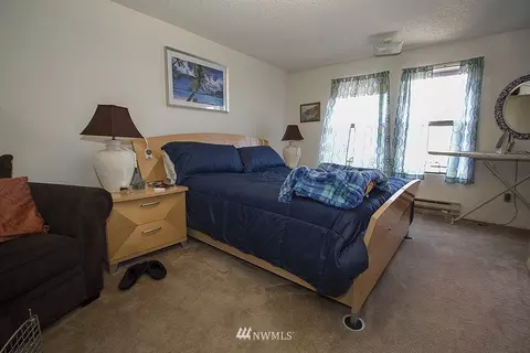 6008 Beverly Ln, Everett, WA 98203 photo 2