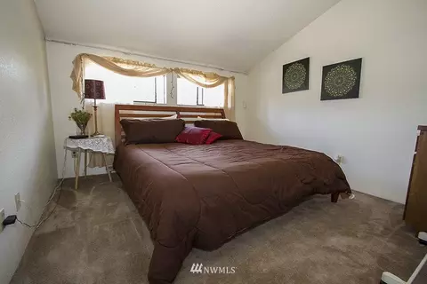 6008 Beverly Ln, Everett, WA 98203 photo 4