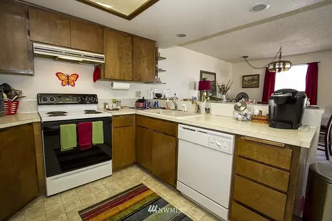 6008 Beverly Ln, Everett, WA 98203 photo 17