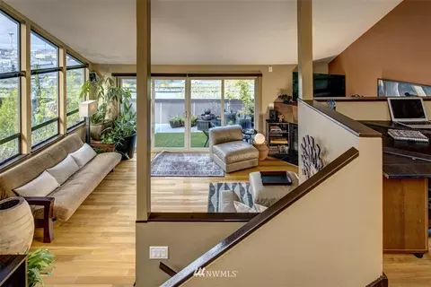 1900 Harvard Ave E, Seattle, WA 98102 photo 3
