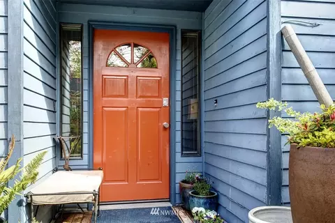 1900 Harvard Ave E, Seattle, WA 98102 photo 2