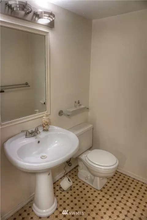 2010 Rockefeller Ave, Everett, WA 98201 photo 20