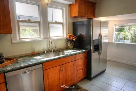2010 Rockefeller Ave, Everett, WA 98201 photo 7