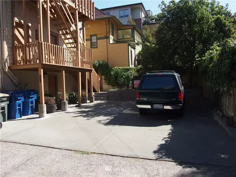 1415 E John St, Seattle, WA 98112 photo 3