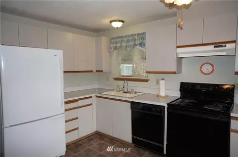 16903 17th Ave E, Spanaway, WA 98387 photo 5