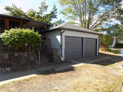 809 Ayers St, Kelso, WA 98626 photo 2