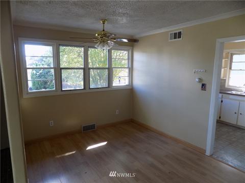 809 Ayers St, Kelso, WA 98626 photo 5