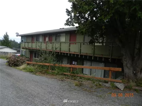 325 76th St SE, Everett, WA 98203 photo 2