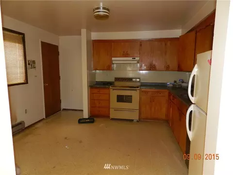 325 76th St SE, Everett, WA 98203 photo 17