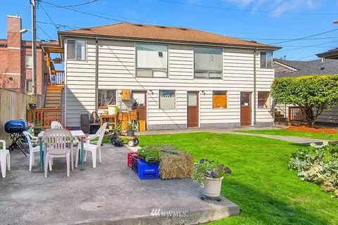 2322 Colby Ave, Everett, WA 98201 photo 4