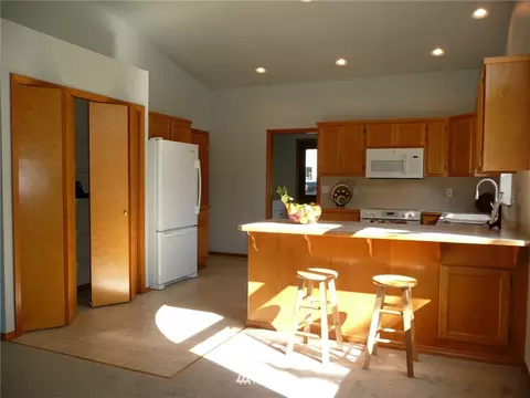 1003 Willow Dr, Sultan, WA 98294 photo 2