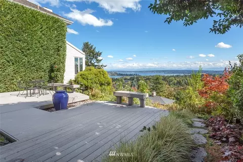 1950 15th Ave E, Seattle, WA 98112 photo 1