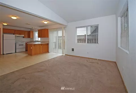 10425 19th Ave SE, Everett, WA 98208 photo 2