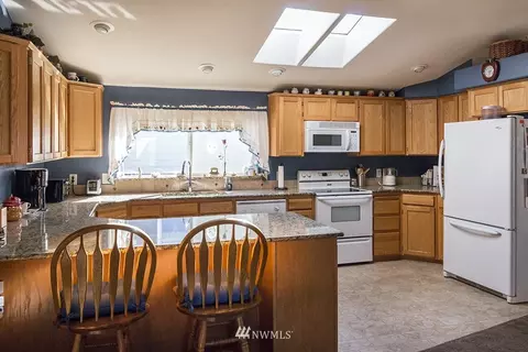 990 Elk Loop, Sequim, WA 98382 photo 12