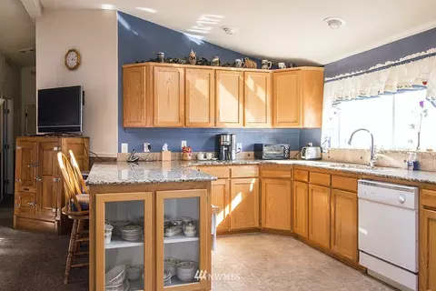 990 Elk Loop, Sequim, WA 98382 photo 11