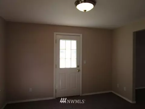 1402 282nd St E, Roy, WA 98580 photo 12