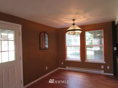 1402 282nd St E, Roy, WA 98580 photo 6