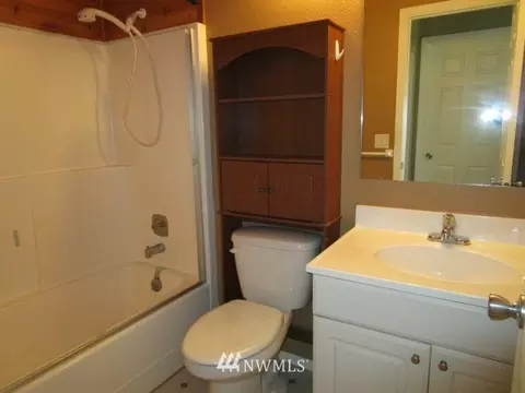 1402 282nd St E, Roy, WA 98580 photo 25