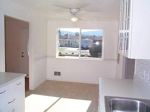 206 E Fir St, Sequim, WA 98382 photo 7